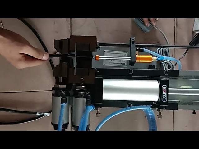 เครื่องปอกสายไฟอัตโนมัติ ปอกสายไฟคอมพิวเตอร์หลายแกนด้วยระบบนิวเมติก