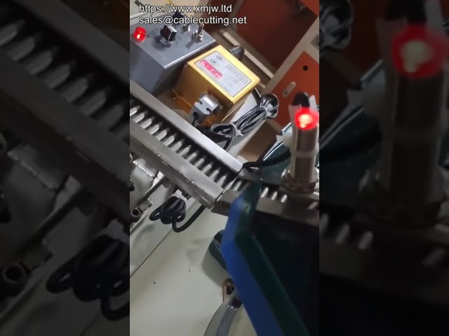 Automatic Vibration Plate Terminal Feeding Semi-Automatic Terminal Crimping Machine