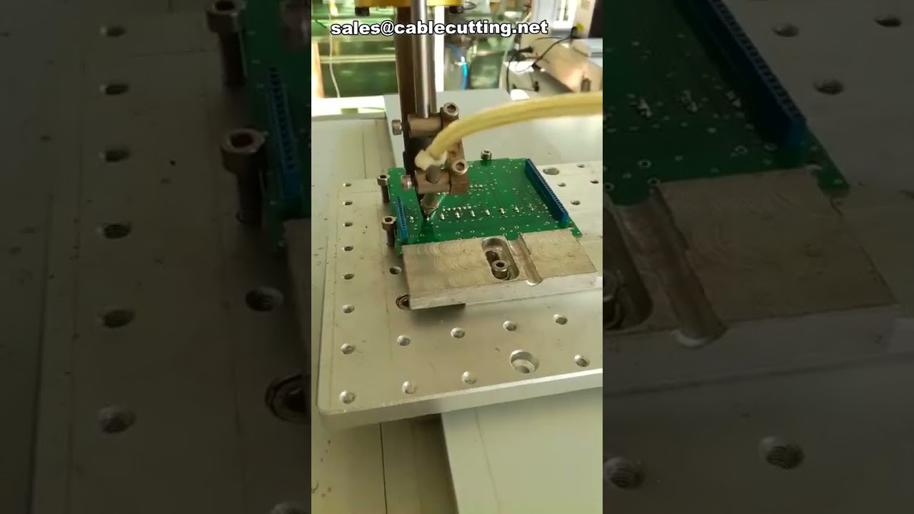 เครื่องบัดกรีหุ่นยนต์ PCB 2 หัว 5 แกน | เครื่องบัดกรีอัตโนมัติสำหรับงานประกอบแผงวงจร